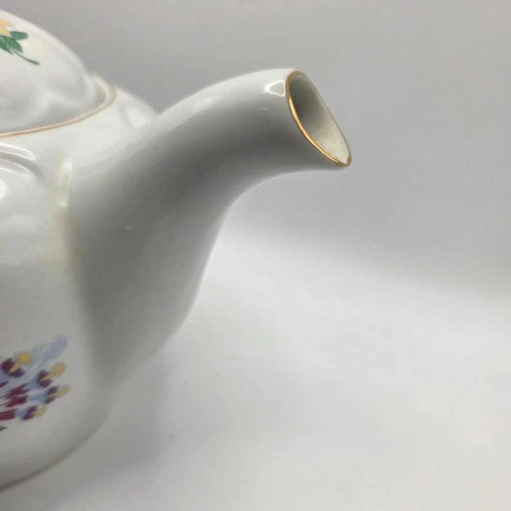 Vintage‎ Parfums Laura Ashley Floral Scalloped Porcelain Teapot Gold Trim White